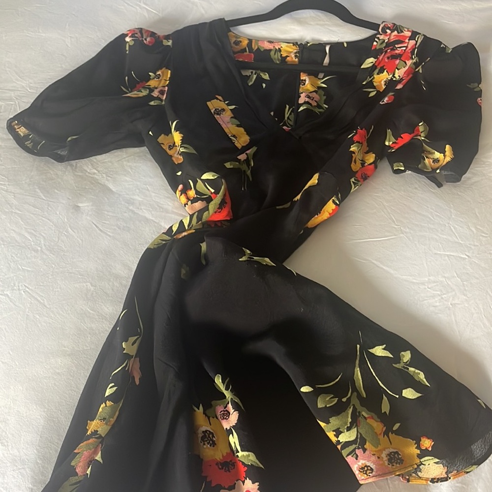 Dress!!! - Picture 4 of 6